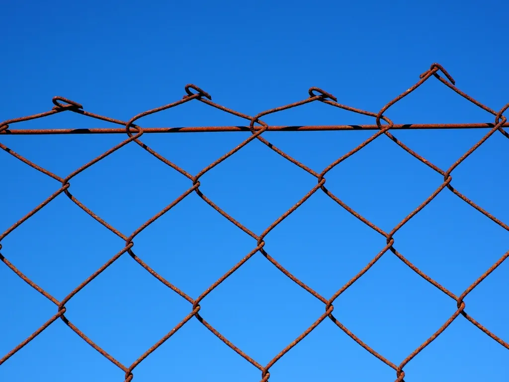 Siatki zabezpieczające do obiektów przemysłowych